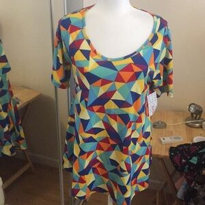 S LuLaRoe Perfect T Shirt B02 524